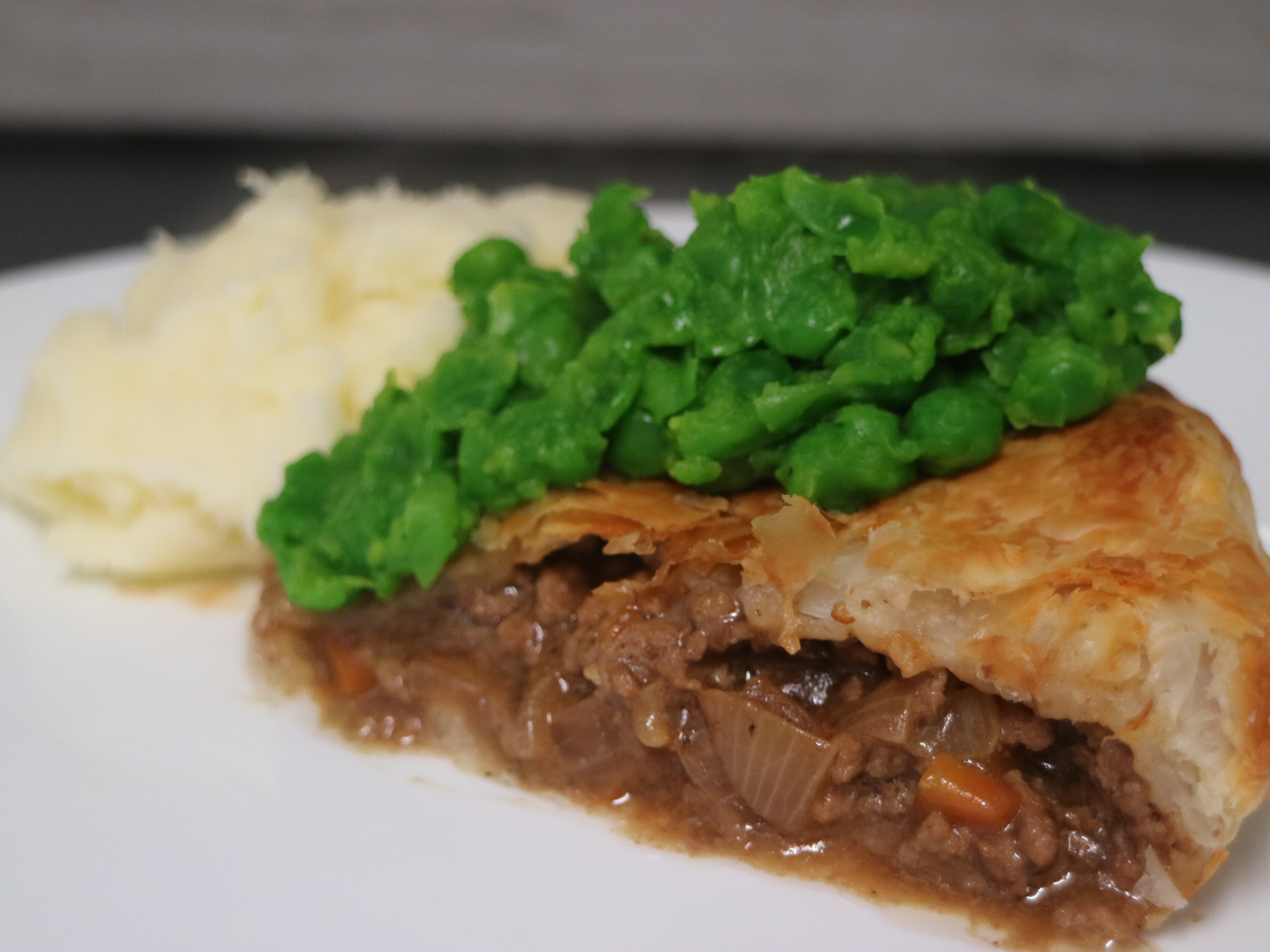Easy and Delicious Meat Pie